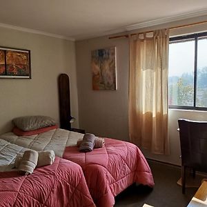 Habitación con 2 Camas Individuales